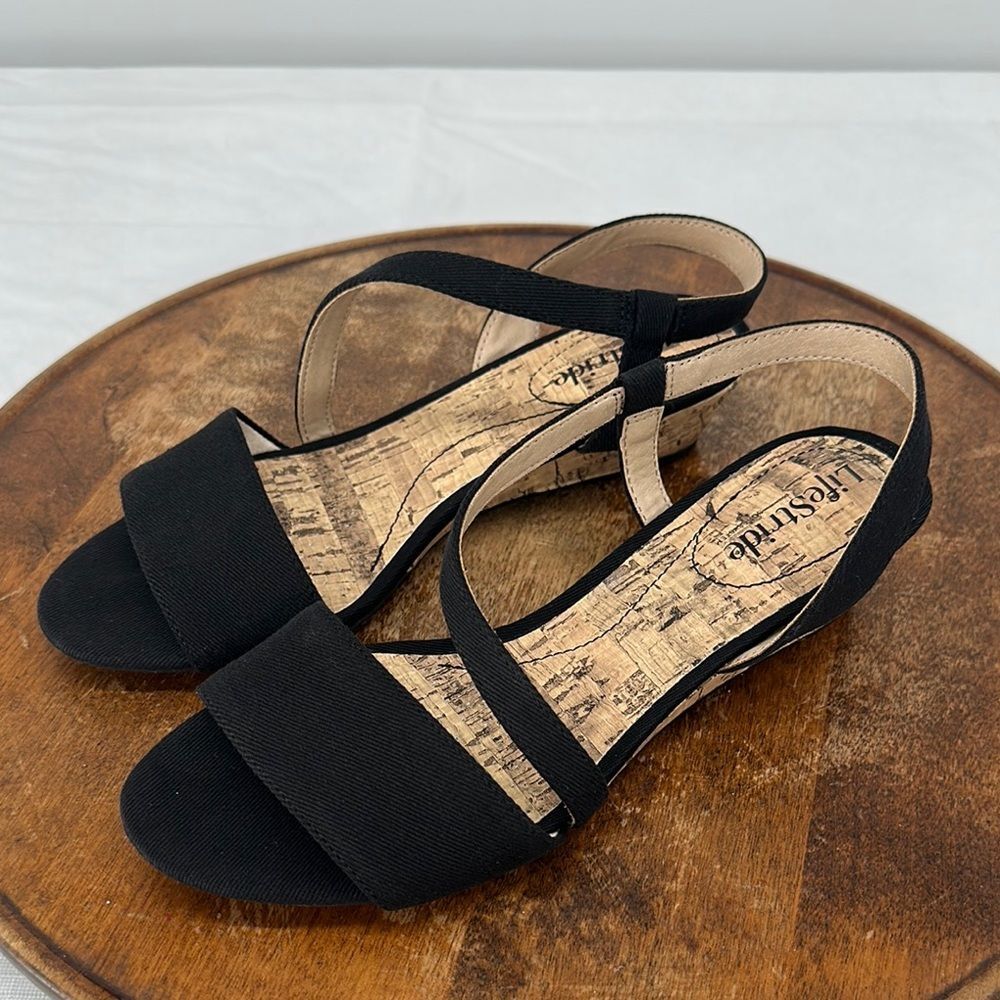 Life Stride Sandals Wm 8 Wide Yasmine Black Cork Wedge Kitten Heel Slingback